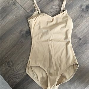 Tan capezio leo